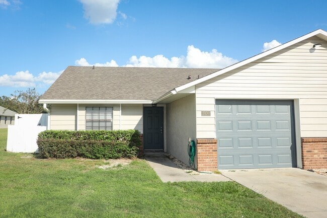 Villas At Pine Hills