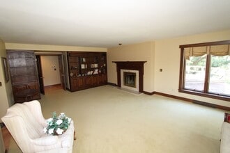 2873 Berndt Rd in Burlington, WI - Building Photo - Building Photo