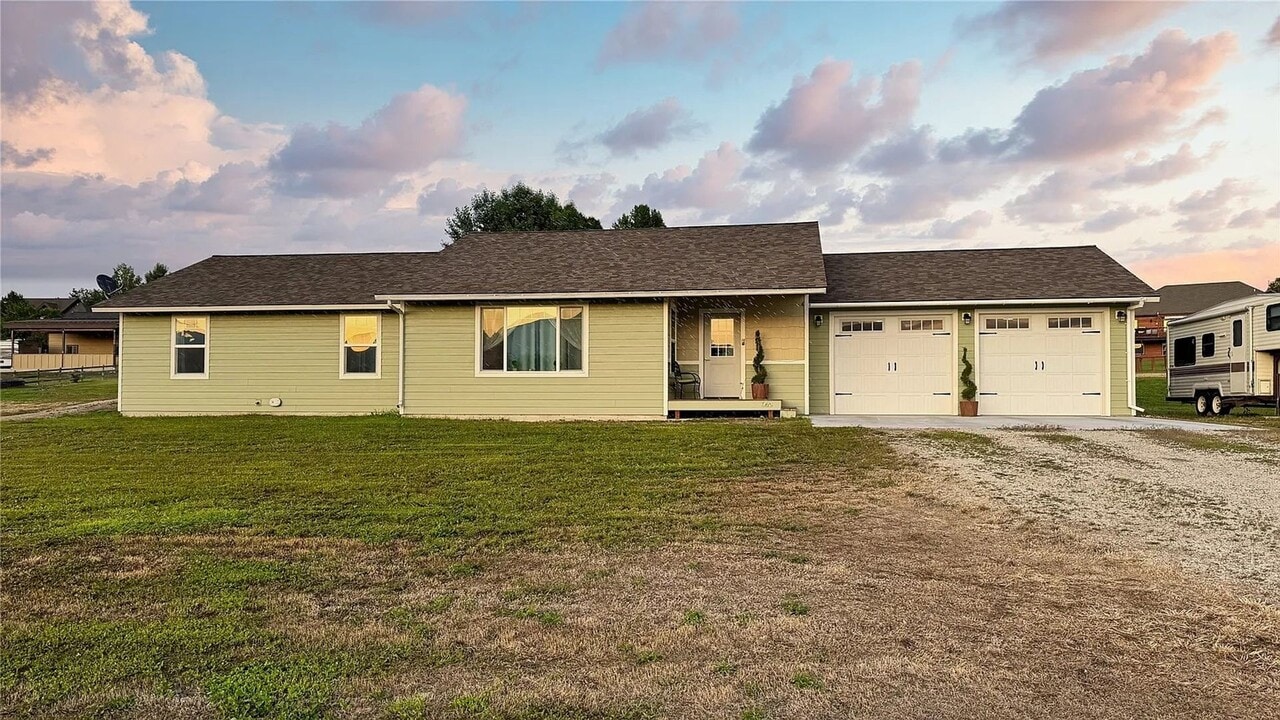 668 Winding Creek Rd in Corvallis, MT - Building Photo