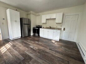 15 Commonwealth Ave, Unit 5 in Concord, MA - Building Photo