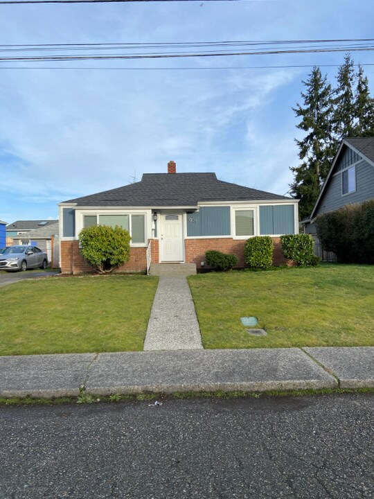 1021 S Meyers St in Tacoma, WA - Building Photo