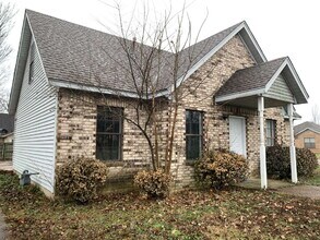 2501 Jeanne McQueen Pl in Jonesboro, AR - Building Photo - Building Photo