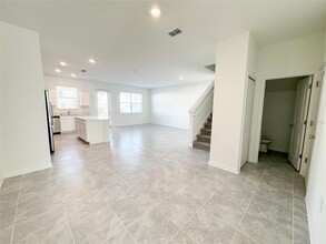417 Bogey Dr in Davenport, FL - Foto de edificio - Building Photo