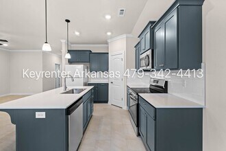 1104 Maclaren Ave in Lowell, AR - Building Photo - Building Photo