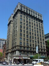 233 W 77th St in New York, NY - Building Photo - Building Photo