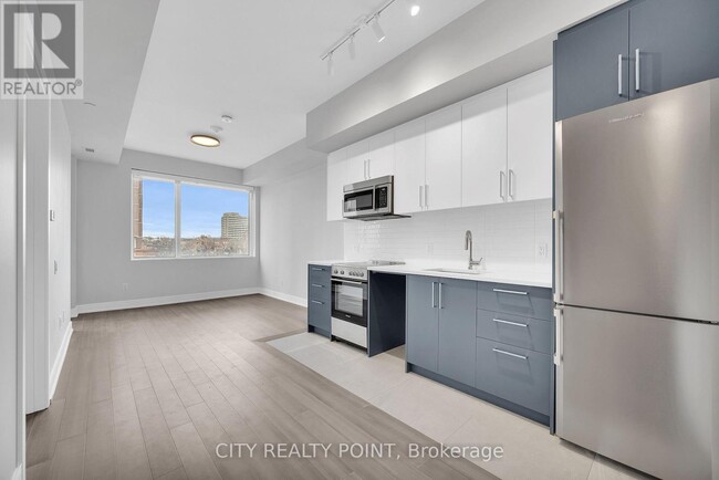 664-664 Spadina Ave.
