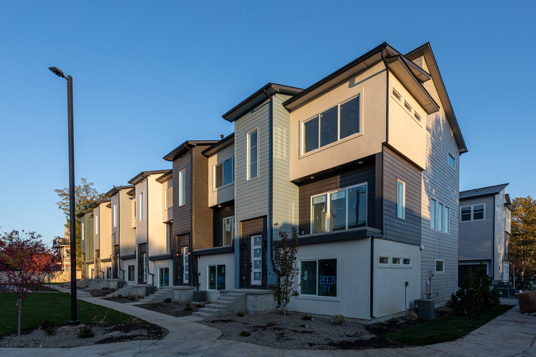 Bradbury Luxury Townhomes in Boise, ID - Foto de edificio