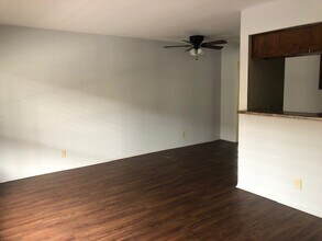 1616 Grismer Ave in Burbank, CA - Building Photo - Building Photo
