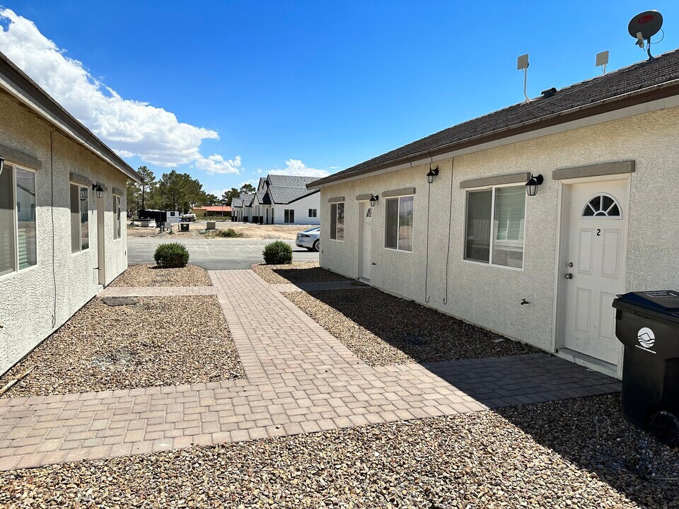 620 San Lorenzo St, Unit 2 in Pahrump, NV - Building Photo