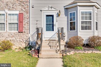 118 Dunlap Dr in Charles Town, WV - Building Photo - Building Photo