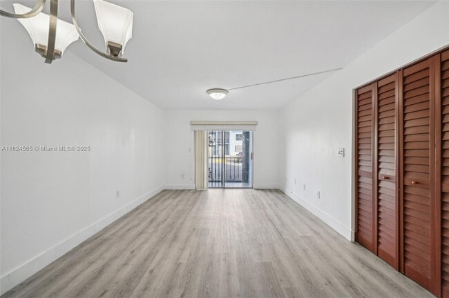 145 SW 30th Ct, Unit 108B in Miami, FL - Building Photo - Building Photo