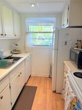 7580 SW 82nd St in Miami, FL - Building Photo - Building Photo