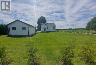 1068 1 in Simcoe, ON - Building Photo - Building Photo