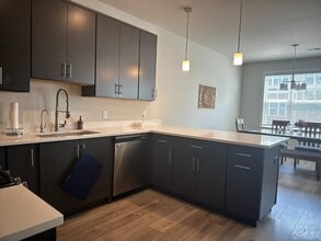 710 Greenland Square in Highland Park, NJ - Building Photo - Building Photo