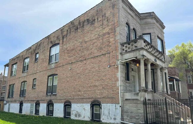 803 S Karlov Ave in Chicago, IL - Building Photo - Building Photo