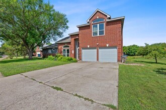 7604 Vail Valley Dr in Austin, TX - Building Photo - Building Photo