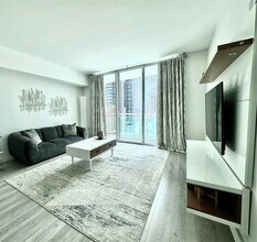 951 Brickell Ave in Miami, FL - Building Photo - Building Photo