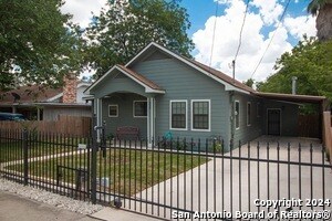 330 Delmar St in San Antonio, TX - Building Photo - Building Photo