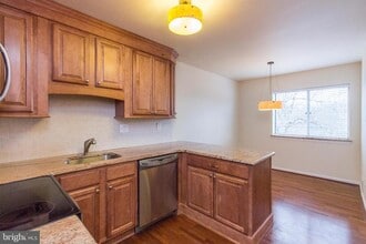 50 Woodside Rd in Ardmore, PA - Building Photo - Building Photo