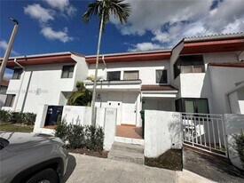 9702 SW 138th Ave, Unit 9702 in Miami, FL - Building Photo