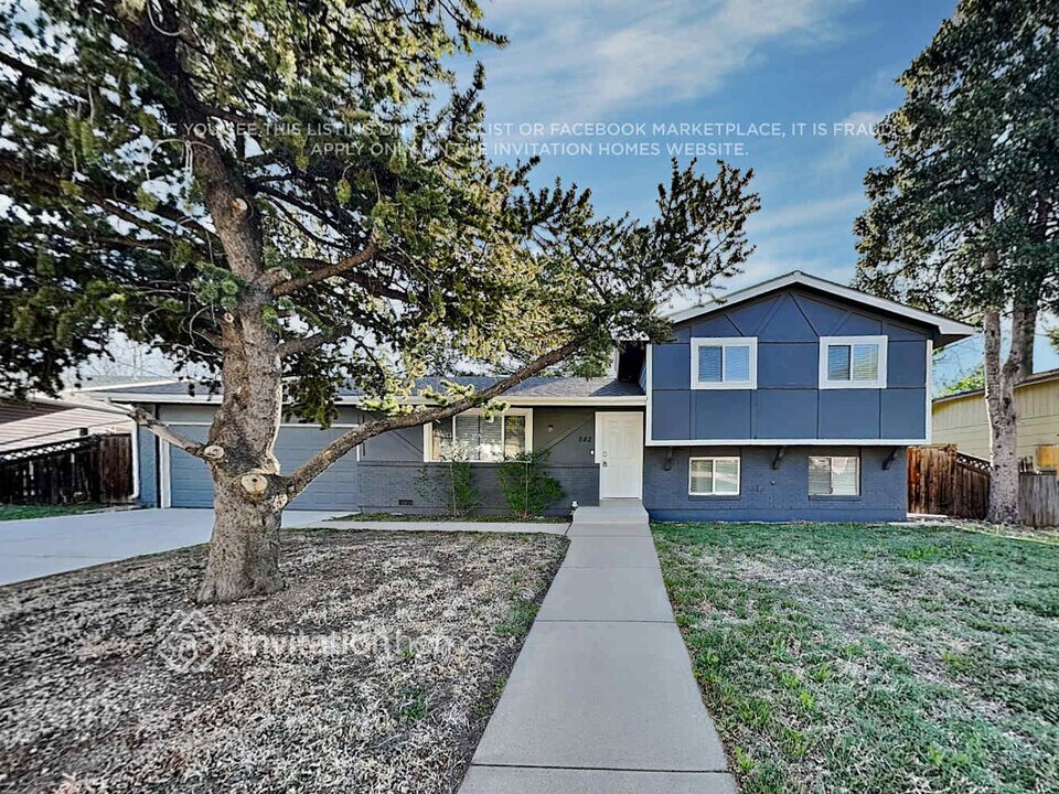 842 Old Dutch Mill Rd in Colorado Springs, CO - Building Photo