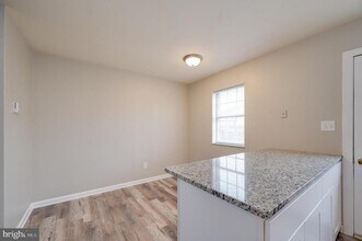 65 North St in Mcsherrystown, PA - Foto de edificio - Building Photo