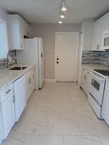 9448 Saddlebrook Dr in Boca Raton, FL - Building Photo