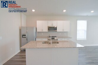 4225 Aragorn Way in Murfreesboro, TN - Building Photo - Building Photo