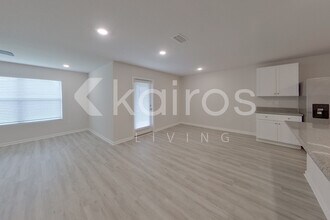 134 Metalmark Dr in Pensacola, FL - Foto de edificio - Building Photo