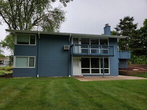 413 Riverview Dr in Thiensville, WI - Building Photo - Building Photo
