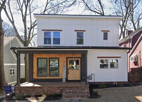 810 Berkeley Ave NW in Atlanta, GA - Building Photo