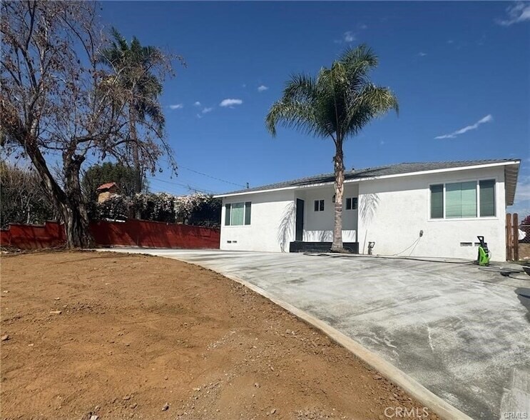 3561 Russell St, Unit 8 in Riverside, CA - Building Photo