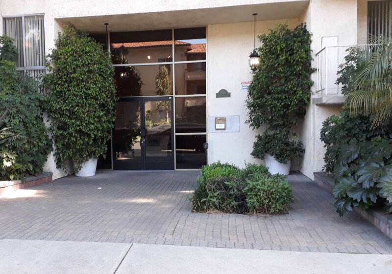 4730 Natick Ave in Los Angeles, CA - Building Photo