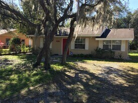 2417 Golfview St in Lakeland, FL - Building Photo