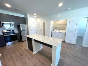 5901 Co Rd 277 in Melissa, TX - Foto de edificio - Building Photo