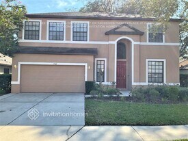 1908 Abbey Ridge Dr, Unit 3-311 in Dover, FL - Building Photo