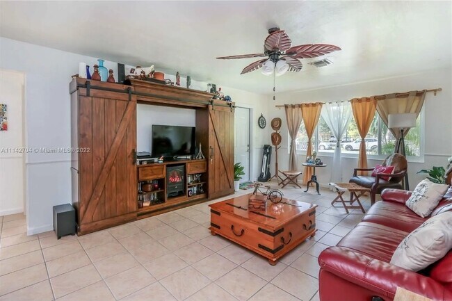 property at 124 NW 6th Ave
