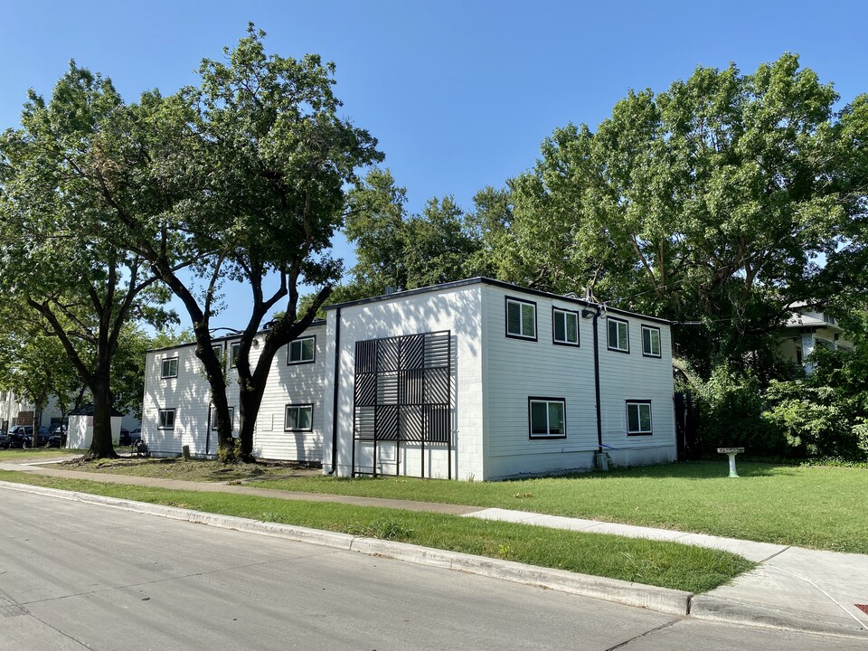 Dove Tree in Dallas, TX - Building Photo