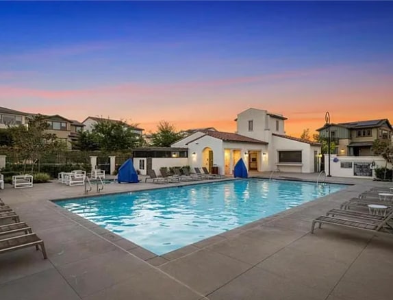 472 Clubhouse Dr in San Marcos, CA - Building Photo - Building Photo