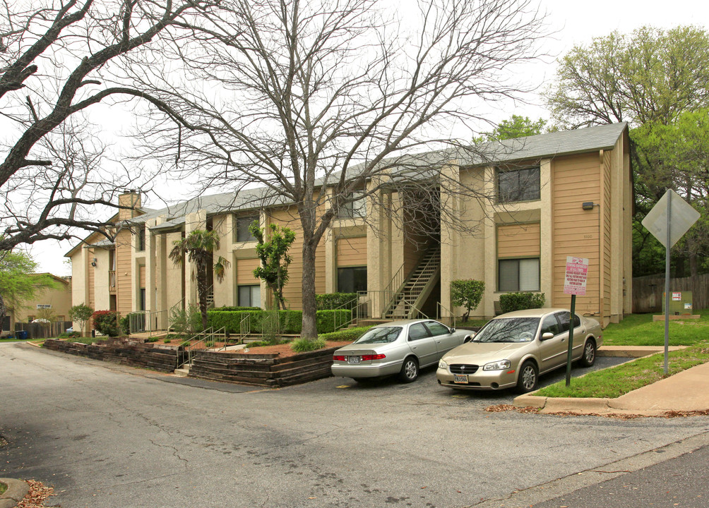 Summerhouse Condominiums in Austin, TX - Building Photo