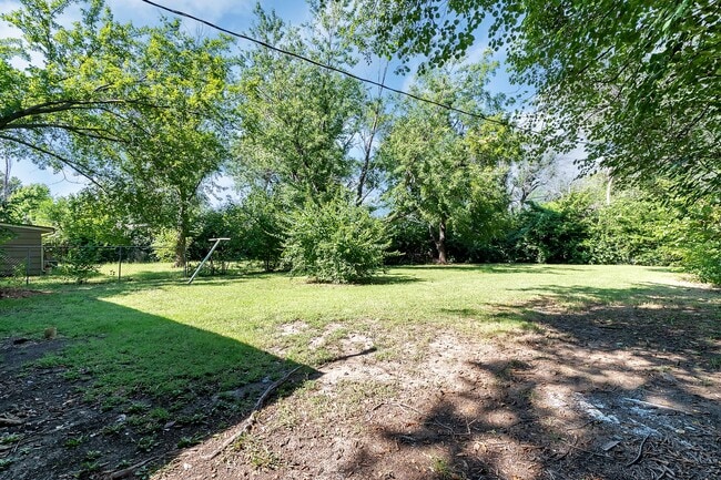 3325 S Fern St in Wichita, KS - Building Photo - Building Photo