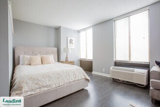 101 Three Rivers N, Unit E0506 in Fort Wayne, IN - Foto de edificio - Building Photo