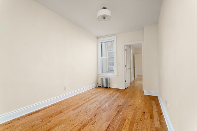 53-23 Skillman Ave in Queens, NY - Building Photo - Building Photo