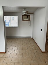 310 Jackson St in Valley Springs, SD - Foto de edificio - Building Photo