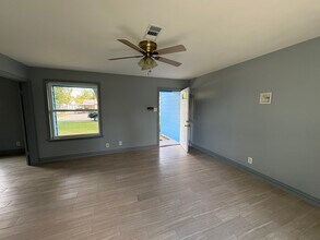 40 Farrell St in Houston, TX - Building Photo - Building Photo