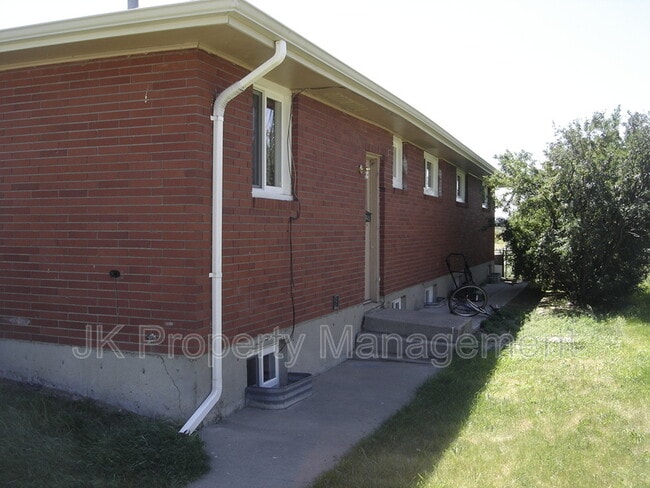 520 21st Ave NE in Great Falls, MT - Building Photo - Building Photo