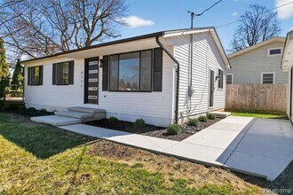 4171 Mapleleaf Rd in Waterford Township, MI - Building Photo - Building Photo