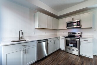 4415 Garwood Way in Pittsburgh, PA - Building Photo - Building Photo