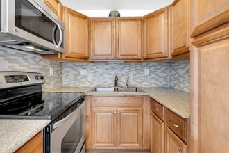 2970 NE 16th Ave in Oakland Park, FL - Foto de edificio - Building Photo