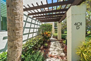 401 Sea Oats Dr in Juno Beach, FL - Building Photo